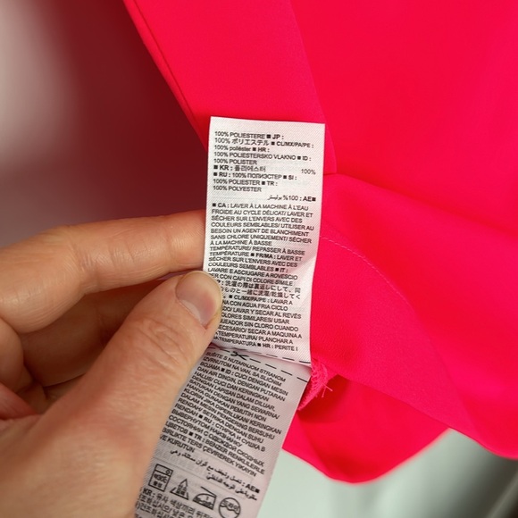 Beautiful bright color top - Picture 4 of 4